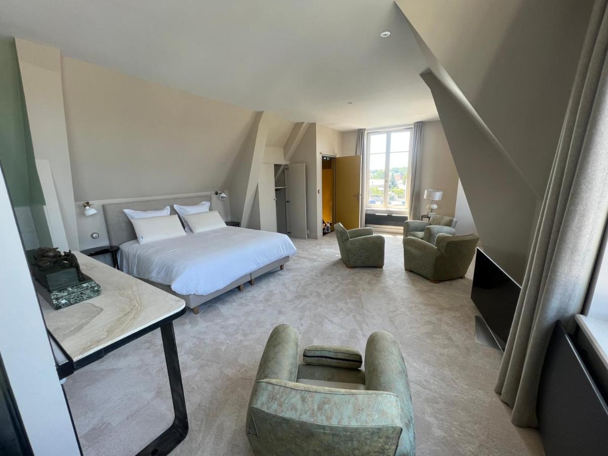 Logis Hotel La Maison A Pan De Bois Vierzon Eksteriør billede