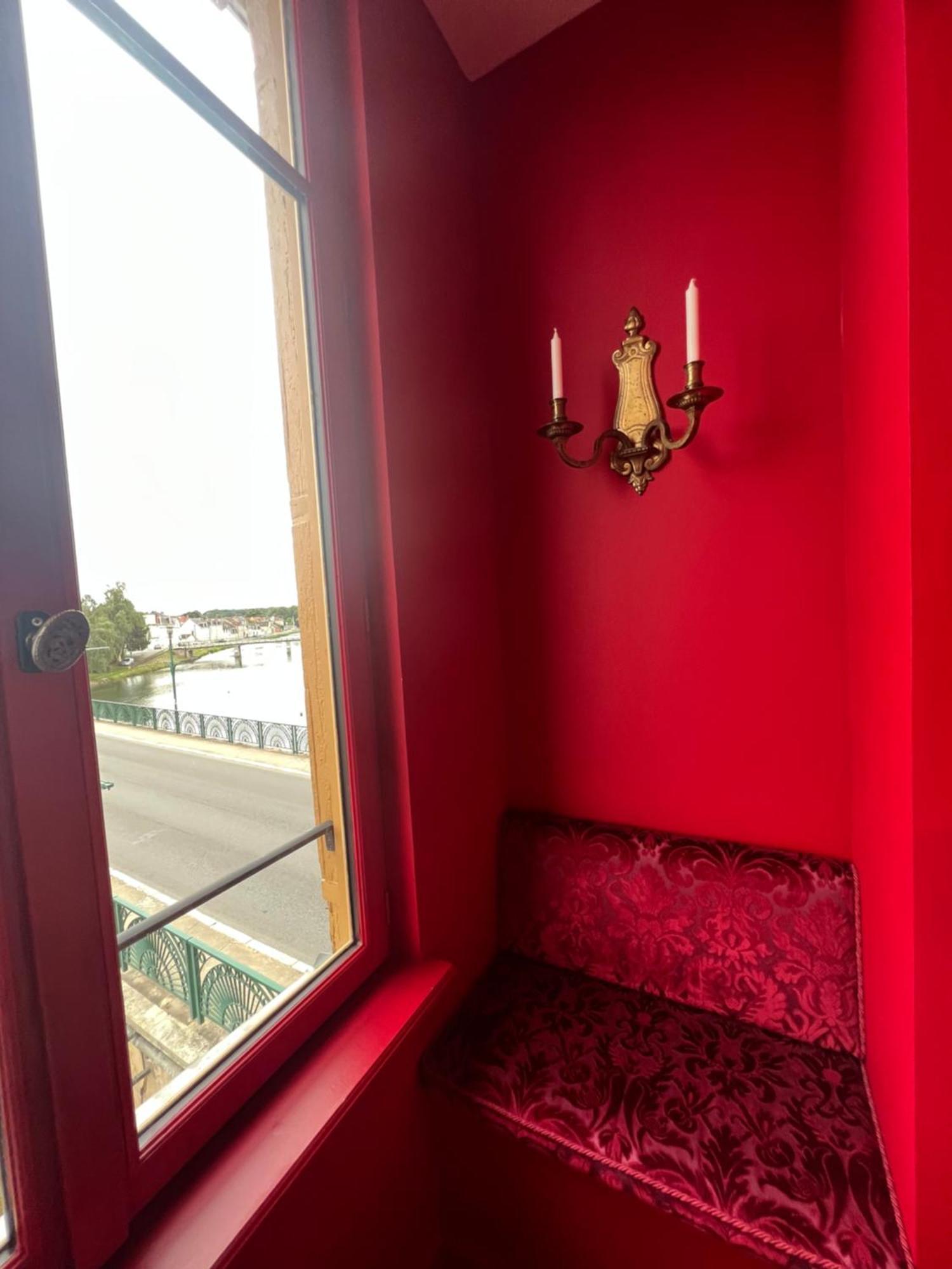 Logis Hotel La Maison A Pan De Bois Vierzon Eksteriør billede